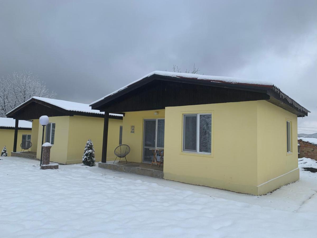 Daskalov Bungalows Chervena Lokva Exterior photo