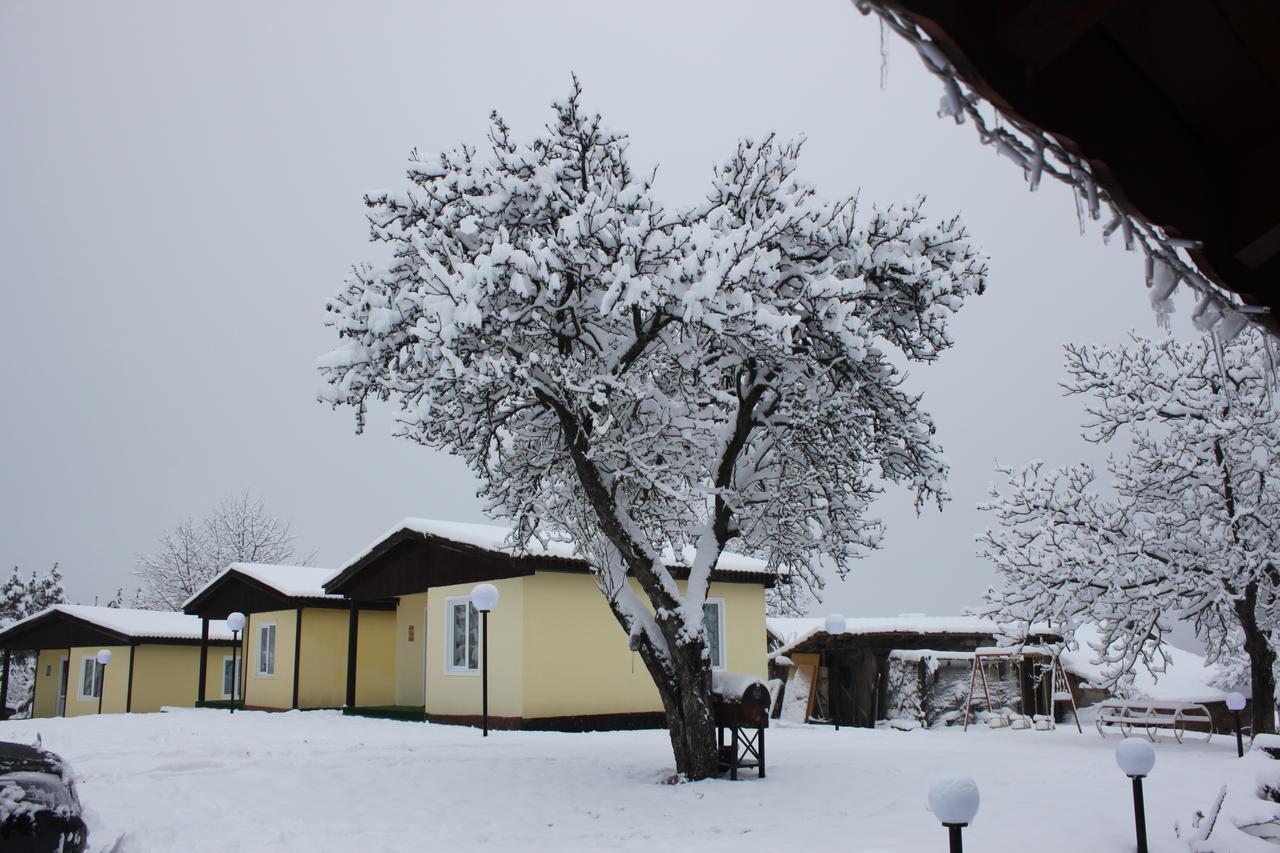 Daskalov Bungalows Chervena Lokva Exterior photo